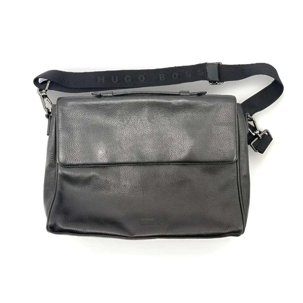 HUGO BOSS Pebbled Leather Laptop Messenger Bag Black Magnetic Gunmetal Hardware